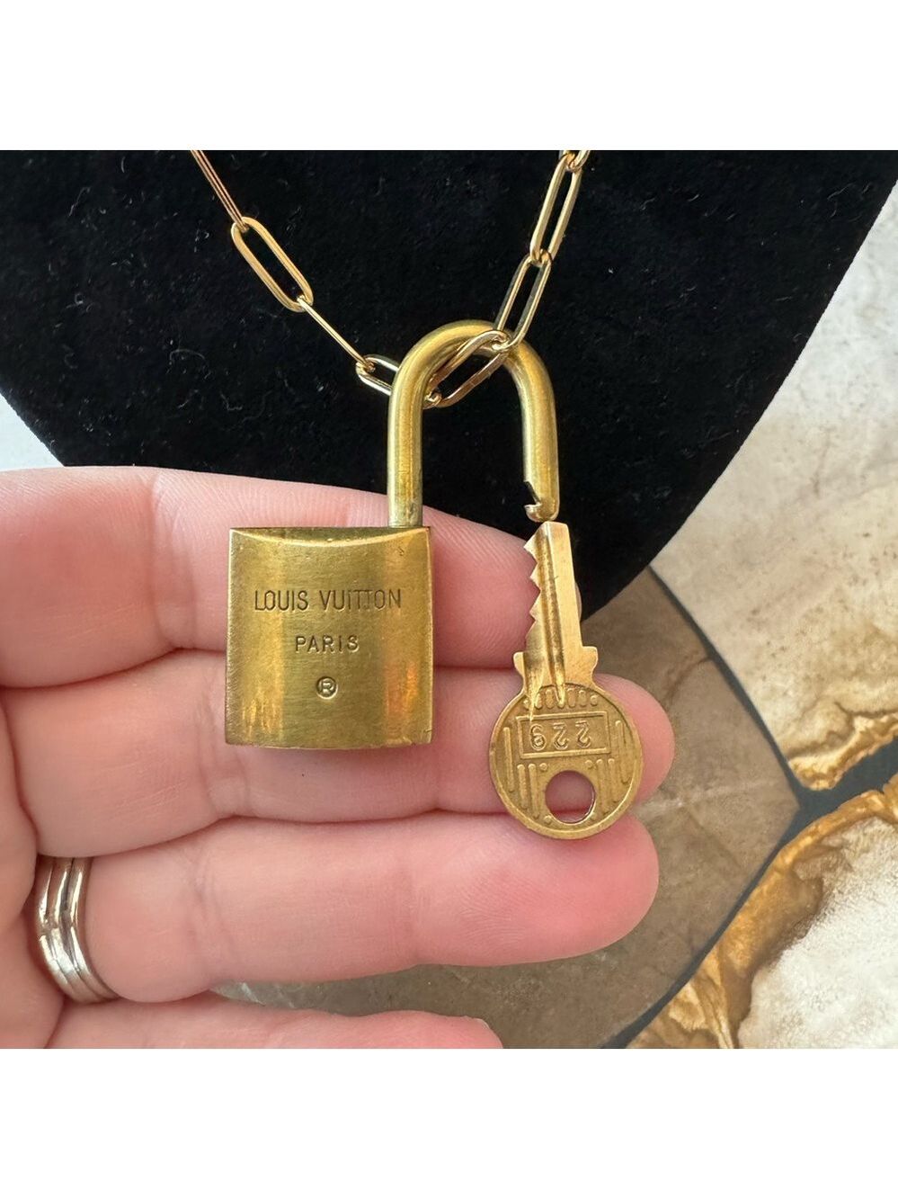 Louis Vuitton 200 Series Lock and Key on a chain. Number 229 - Picture 7 of 7